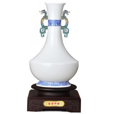 让国瓷之光点亮商务心意 皇家礼瓷与旭雅礼品的礼品哲学——探秘广州礼品公司的工艺精品设计之道